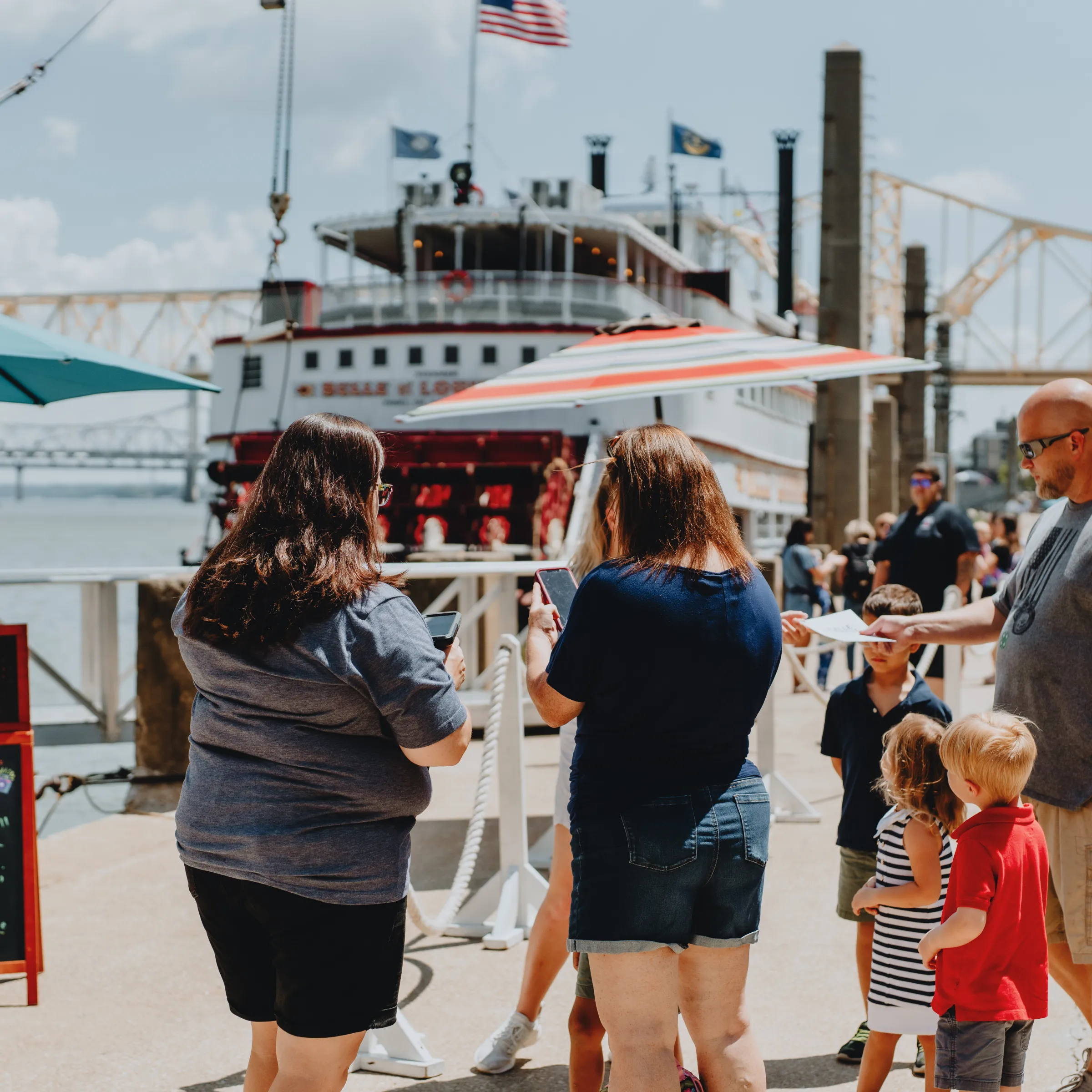 Belle of Louisville Ohio River Steamboat Cruises