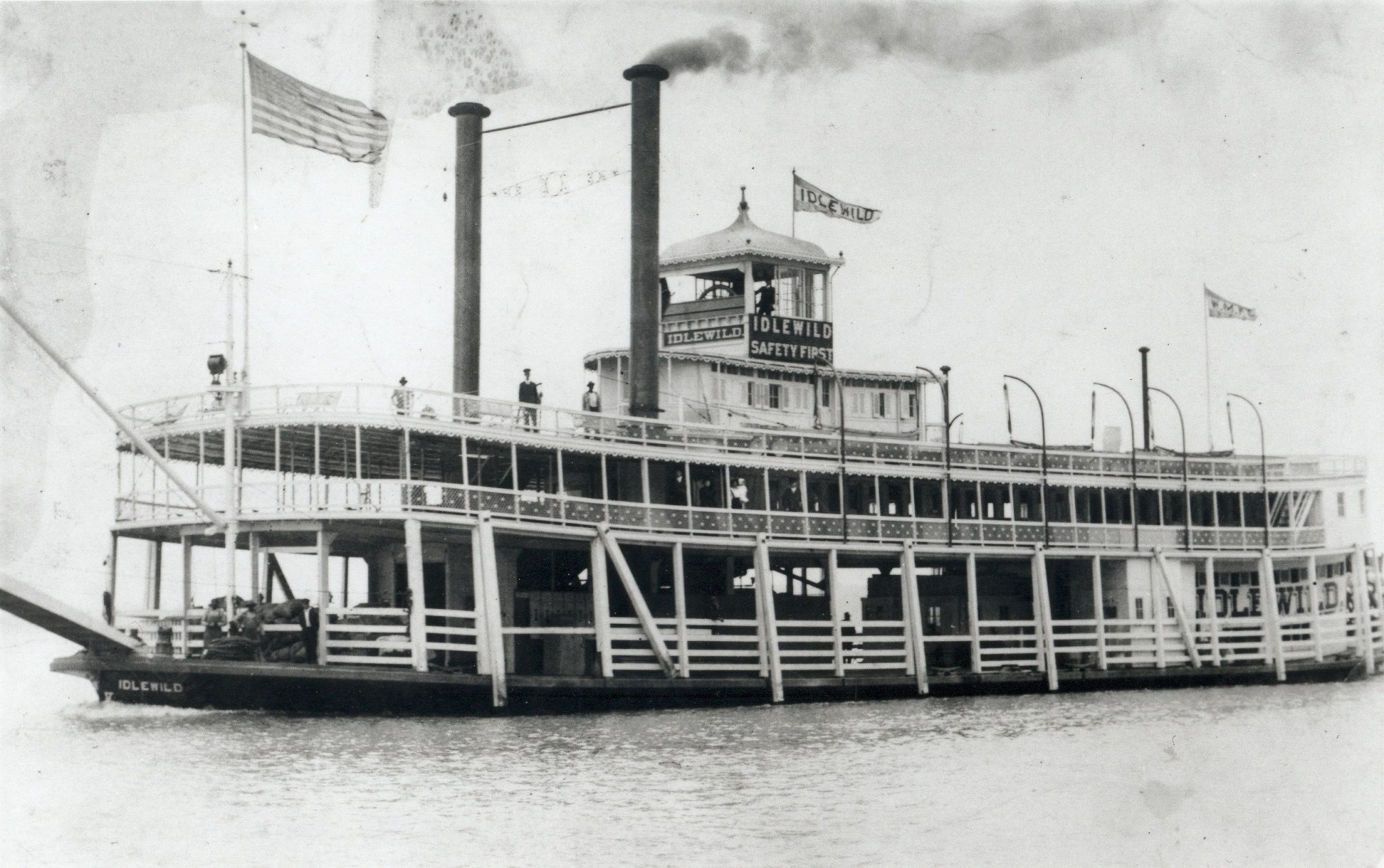 Gamblers, Rogues & Ne’er-do-wells Image 12 a large ship in a body of water